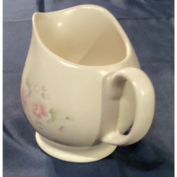 Vintage Pfaltzgraff Tea Rose Creamer 5” Tall Pitcher Stoneware - Picture 8 of 10